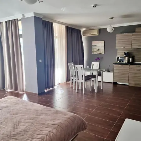 Sea Front View - Dolce 2 Apartamento Sveti Vlas